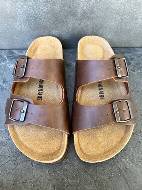 NWT CUSHIONAIRE Lane Summer Sandal Slide Brown Suede Insole Size 6.5